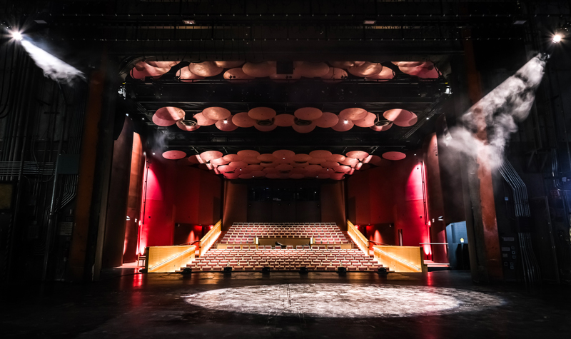 Inside the Main Stage Theatre, there is enhanced audience seating and acoustic tiles for exceptional sound quality. The striking ADA–compliant Julia R. Brown Family Lobby and the Luby Lift, a bridge for the inclusion of people with disabilities, break down barriers that hinder full engagement with the arts.